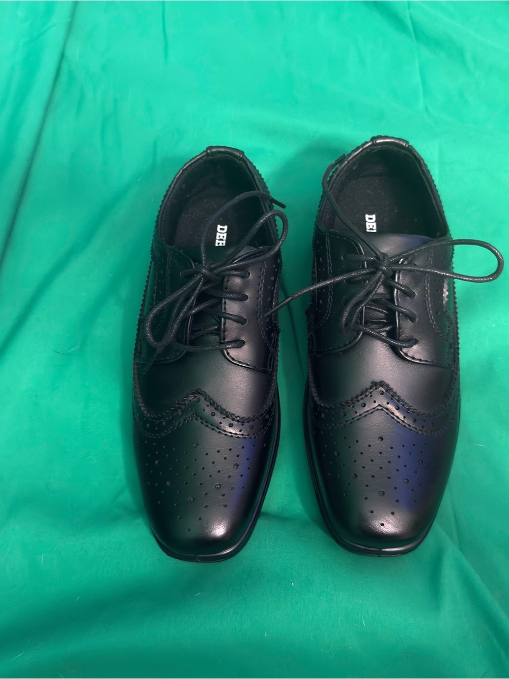 Deer stags shoes for kids
Size 2 1/2